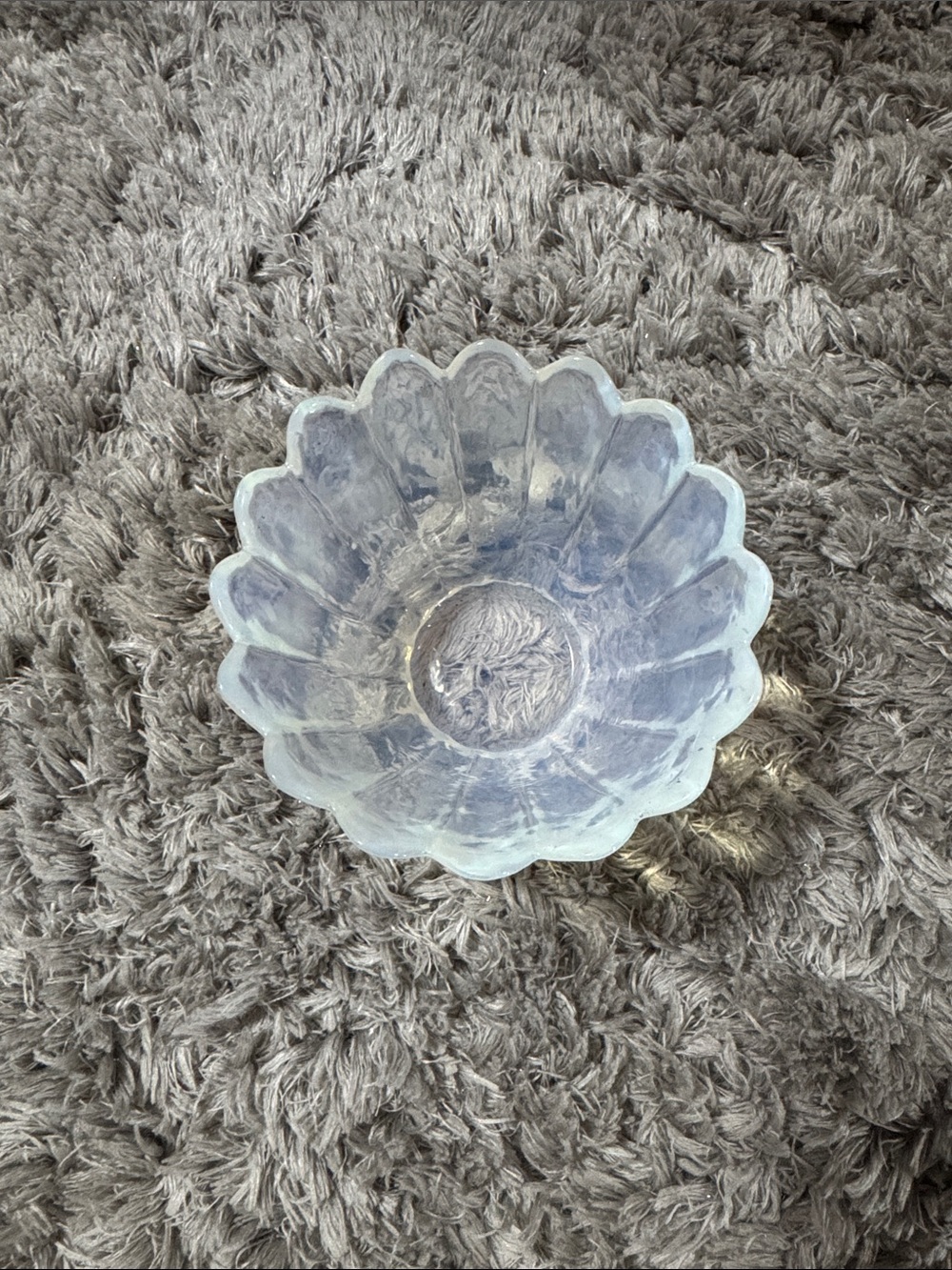 Vintage Flower Blossom Decorative Glass Bowl - Translucent Clear